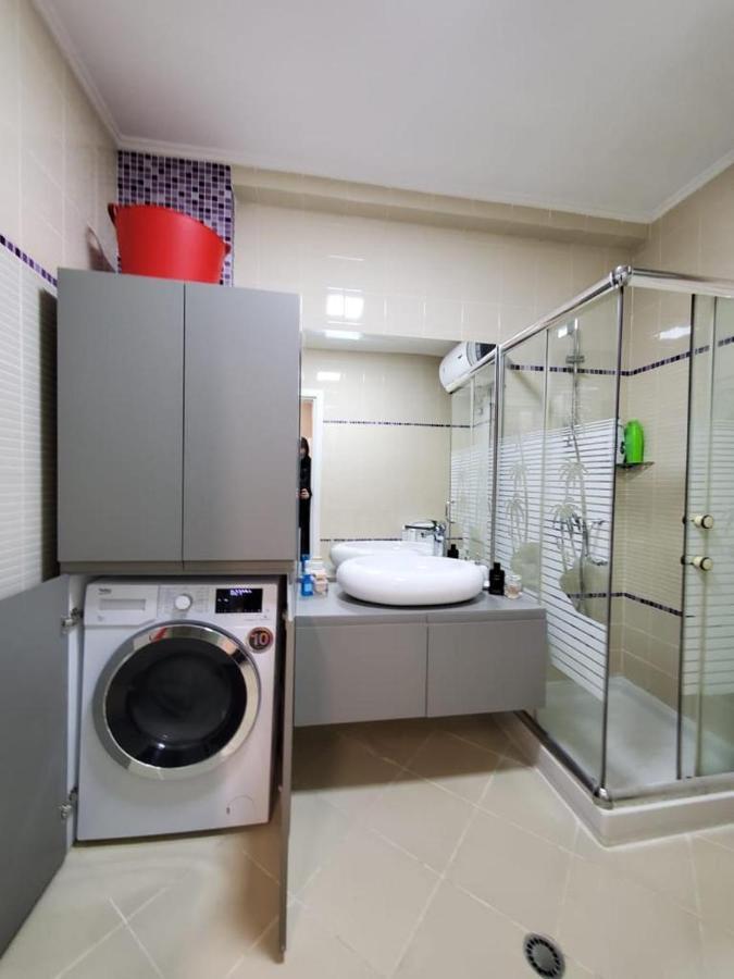 Helga'S Deluxe 3 Apartment 티라나 외부 사진