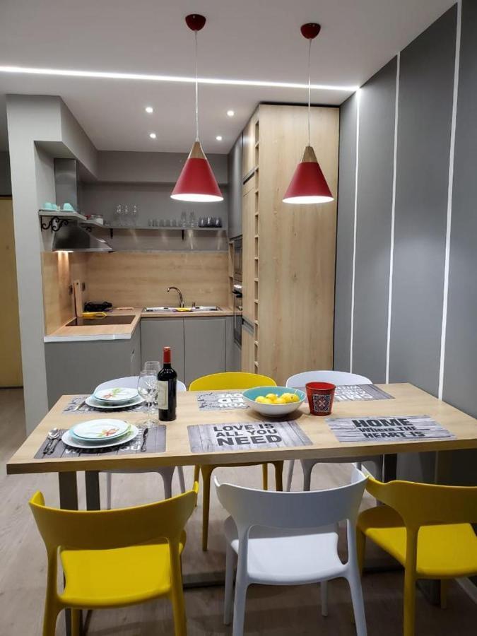 Helga'S Deluxe 3 Apartment 티라나 외부 사진